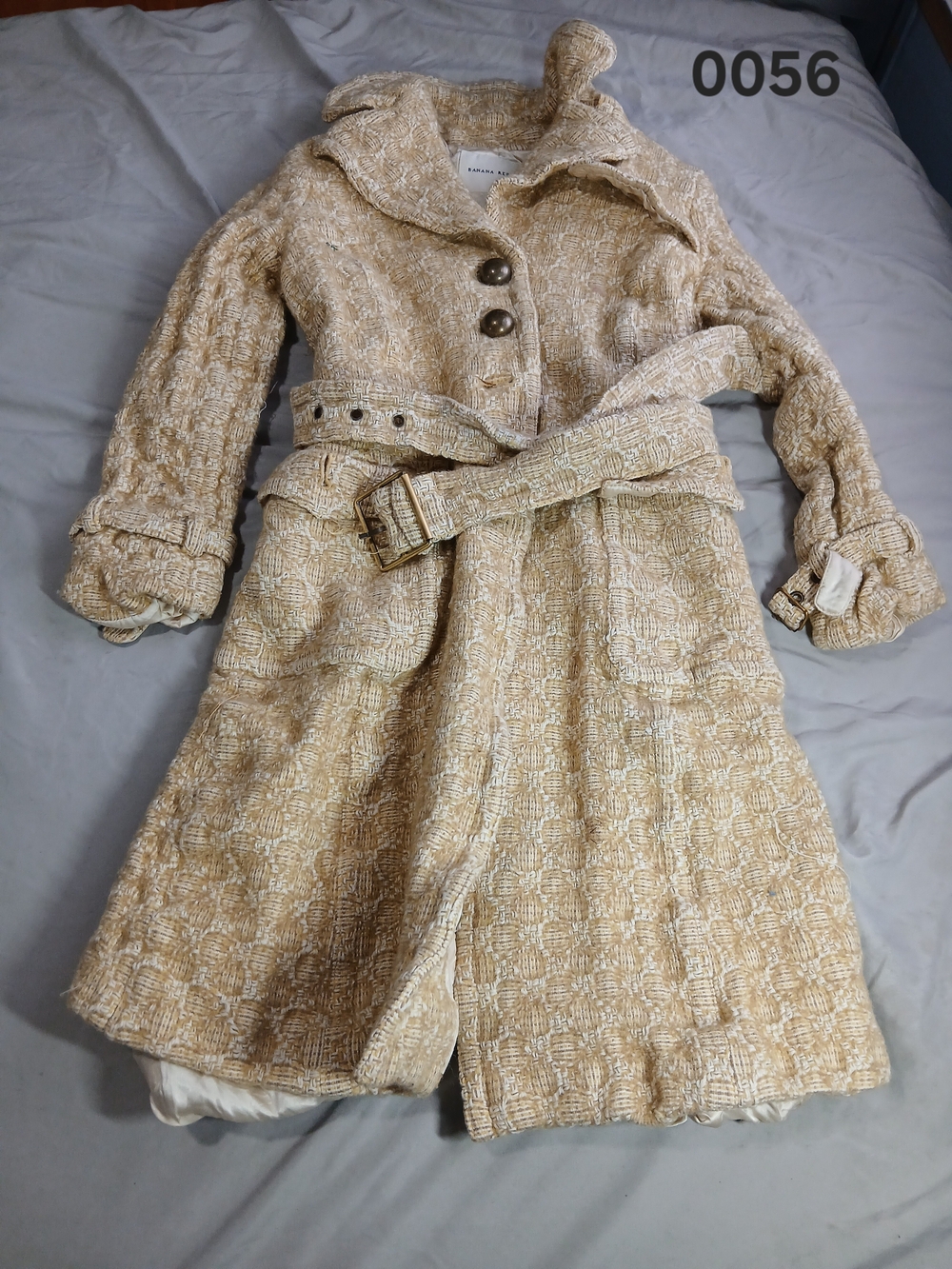 Y2K Banana Republic pale yellow/ivory woven tweed belted trench coat dating